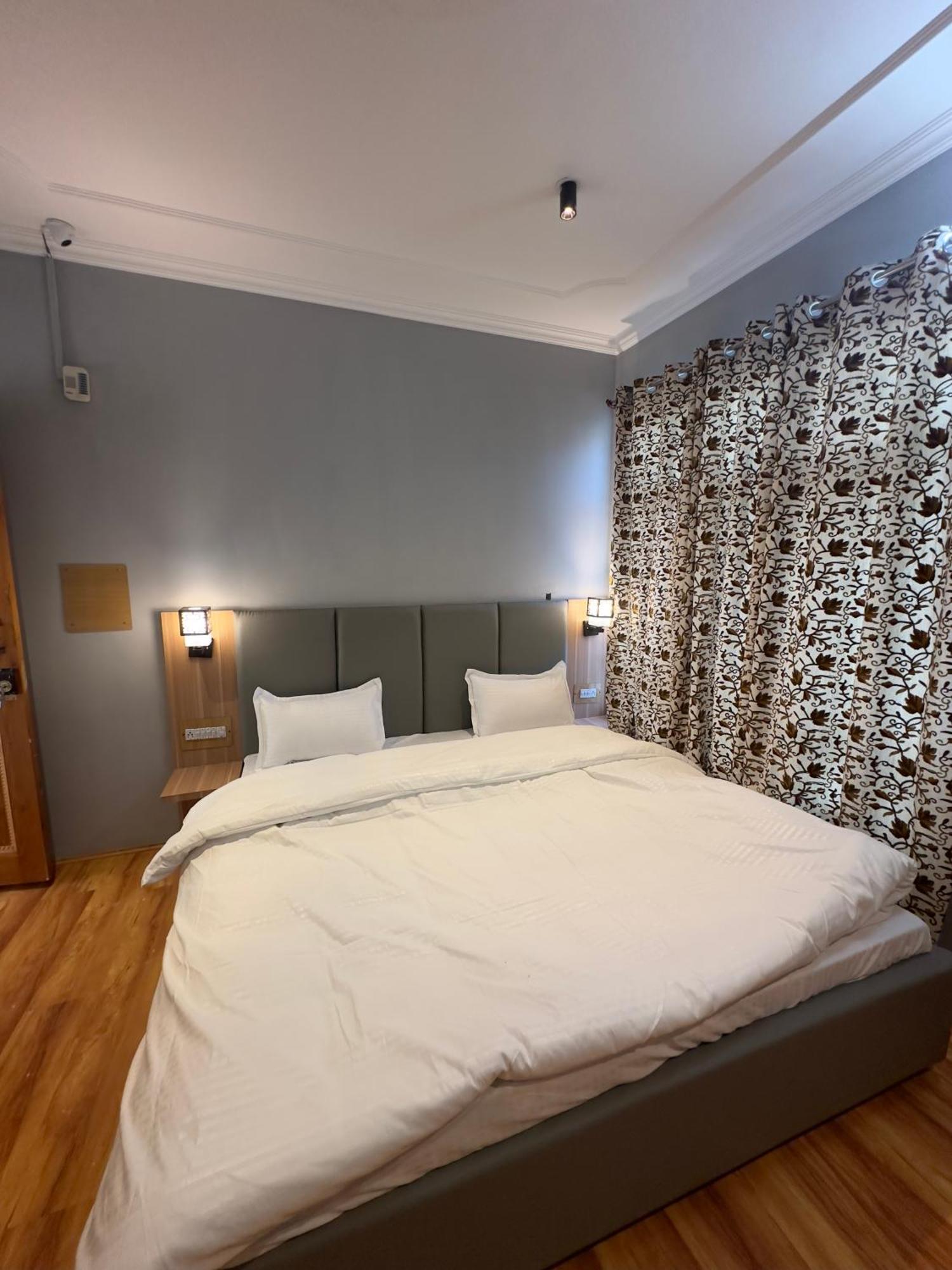 Homestay Silk Route *